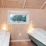 6 Person In Toftlund-by Traum *