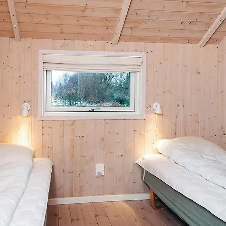 6 Person In Toftlund-by Traum