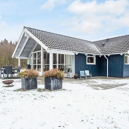 6 Person In Toftlund-by Traum * Toftlund